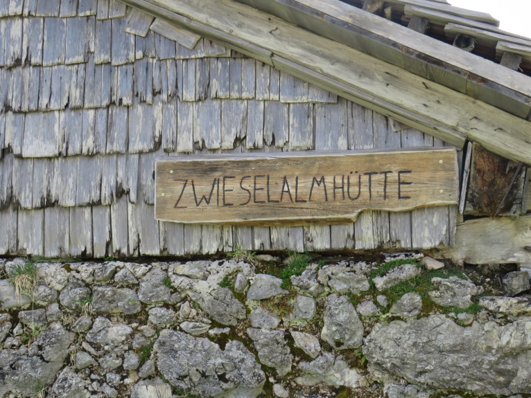 Das Schild auf der Zwieselalmhütte (c)TVB Annaberg-Lungötz